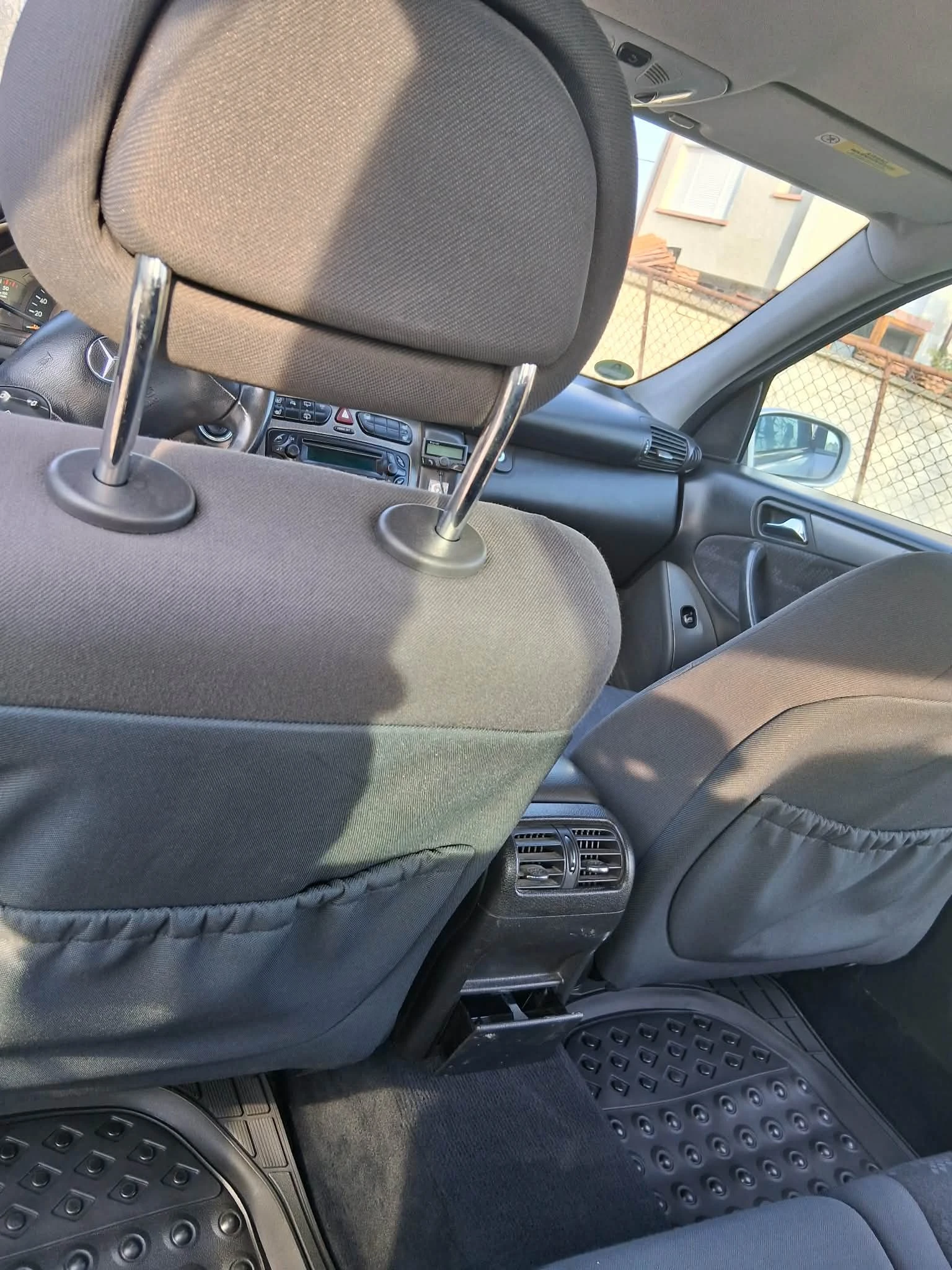 Mercedes-Benz C 270, снимка 8 - Автомобили и джипове - 53718208