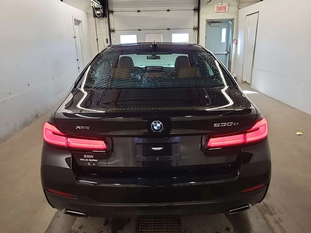 BMW 530E XDRIVE  CARFAX, снимка 17 - Автомобили и джипове - 53855414