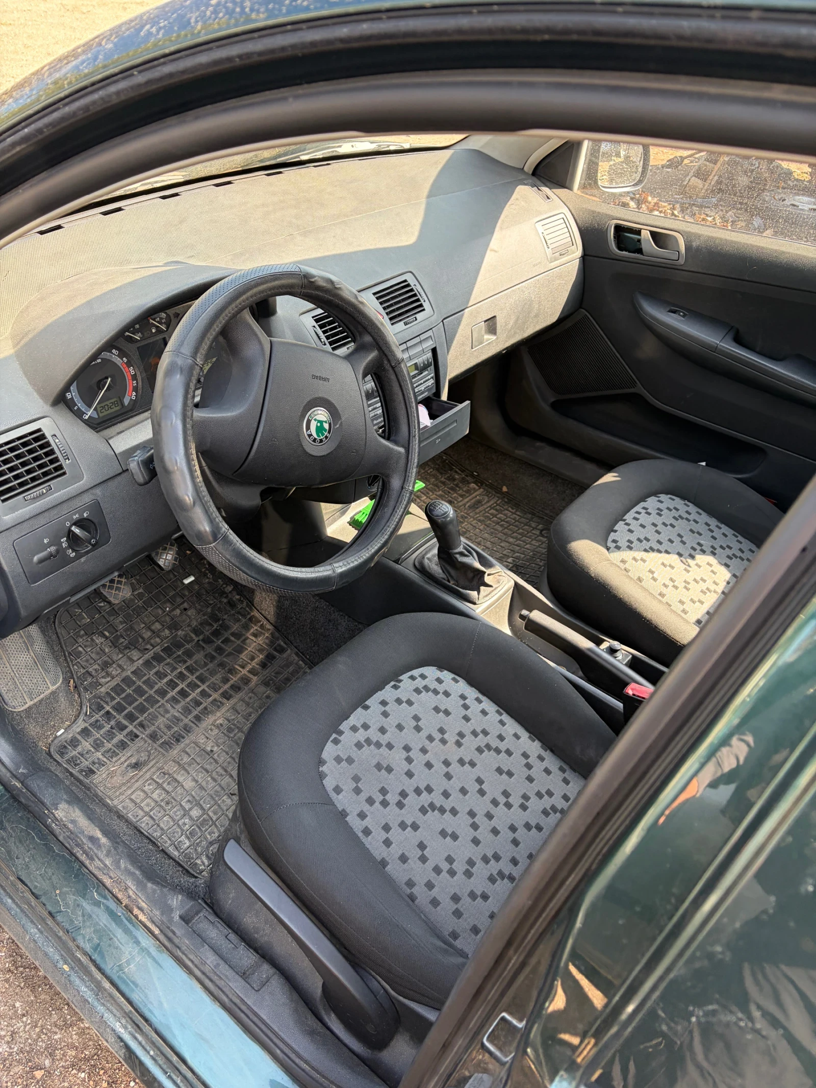 Skoda Fabia 1.4 TDI ТОП ЦЕНИ, снимка 2 - Автомобили и джипове - 54170632