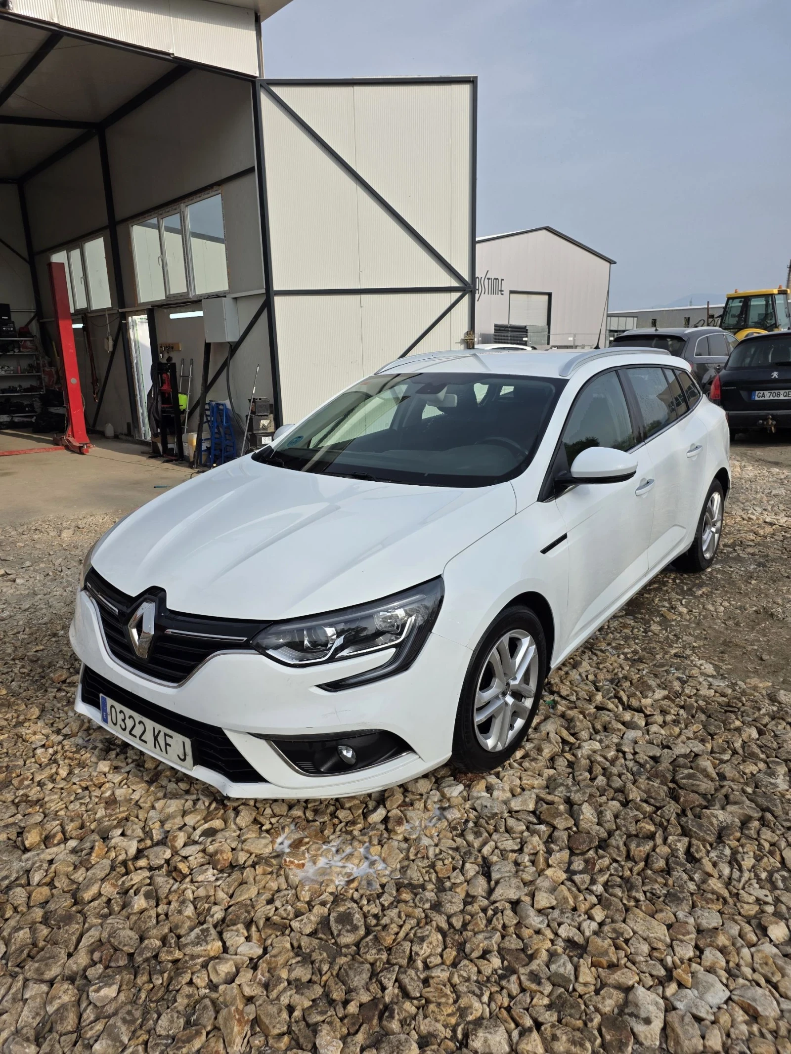 Renault Megane  Renault Megane 1.5 dCi 2017г. Keyless | Auto.bg — изображение 1