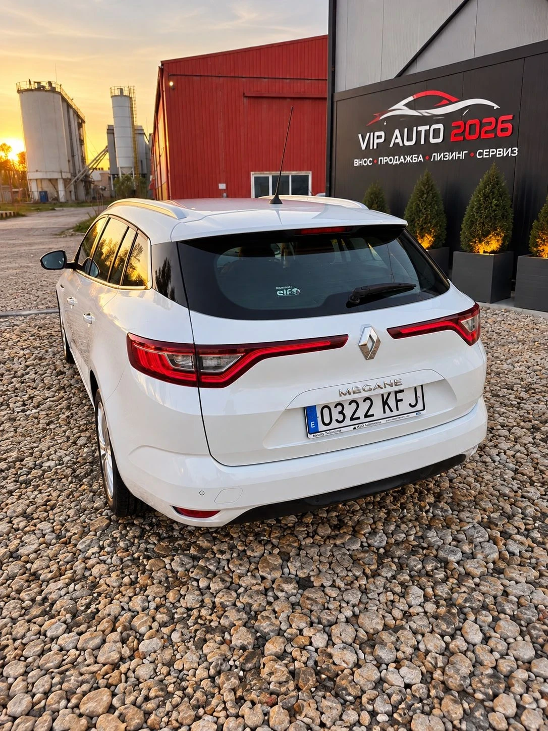 Renault Megane  Renault Megane 1.5 dCi 2017г. Keyless, снимка 3 - Автомобили и джипове - 56314406