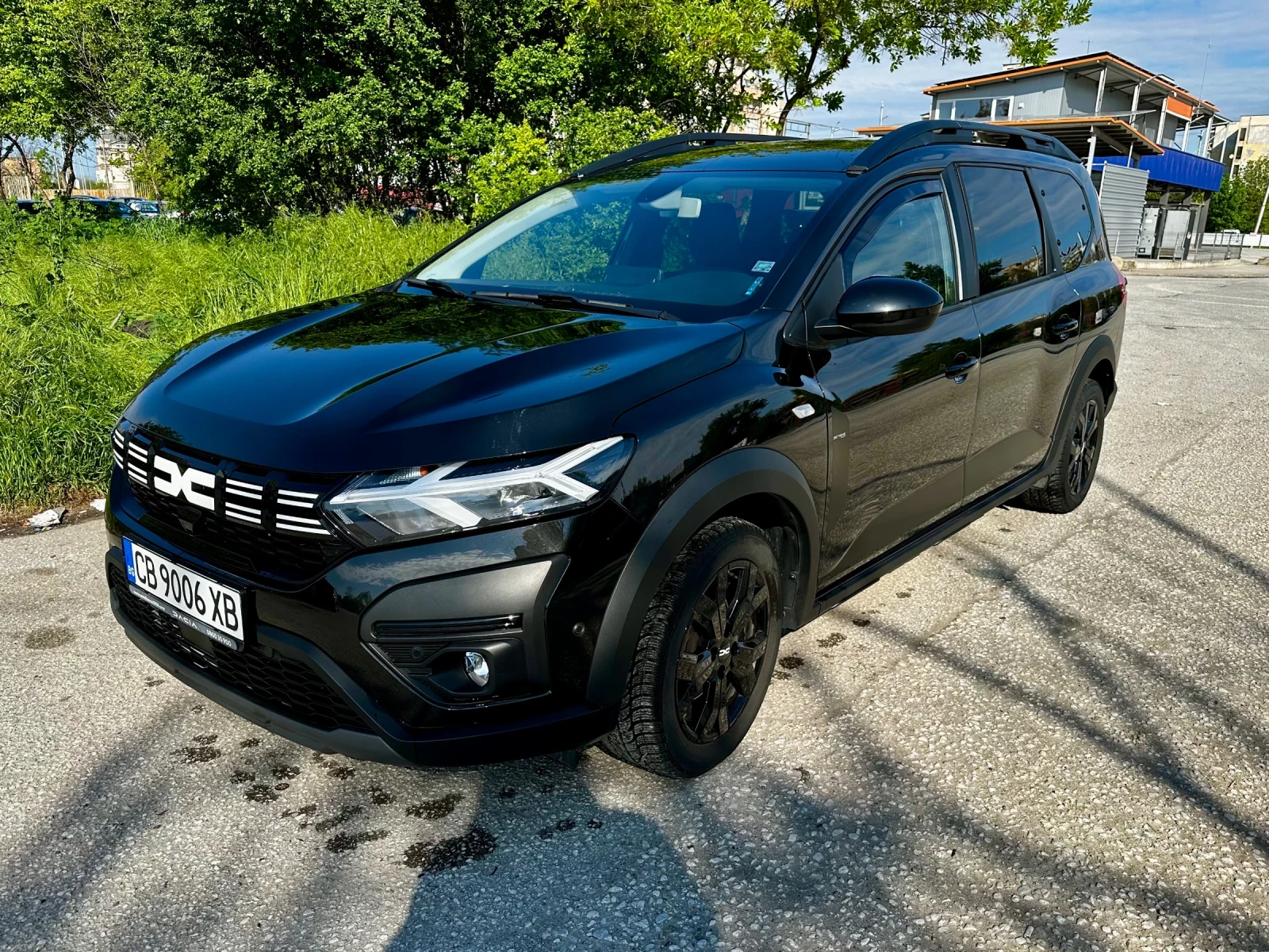 Dacia Jogger LPG, 6+ 1, снимка 3 - Автомобили и джипове - 54388366