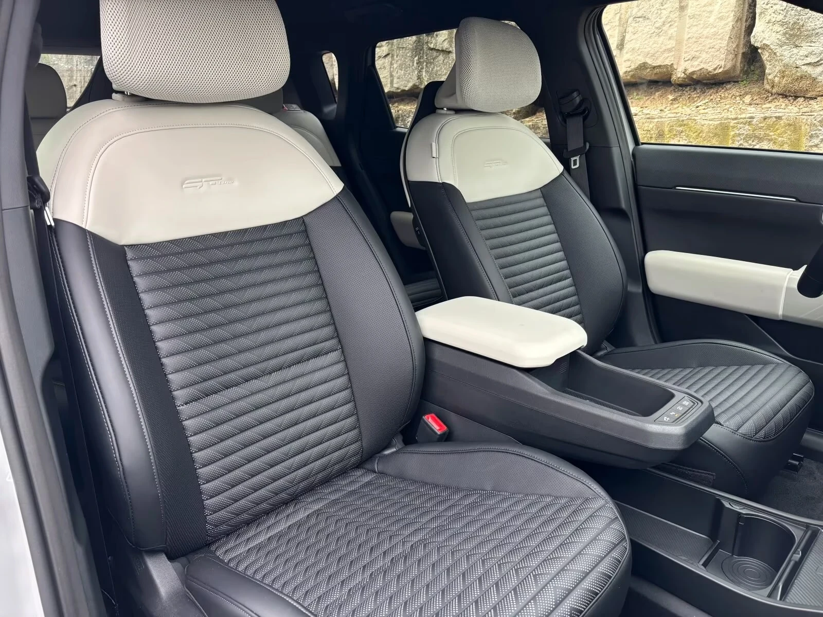 Kia EV4 GT-LINE Kia Certificate! All Options / Warranty, снимка 11 - Автомобили и джипове - 54451057
