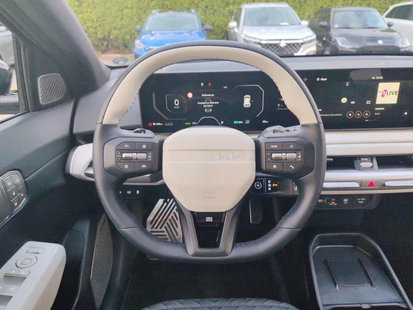 Kia EV4 GT-Line 81.4kWh Hatchback / 7Y Warranty | Mobile.bg � ����������� 11