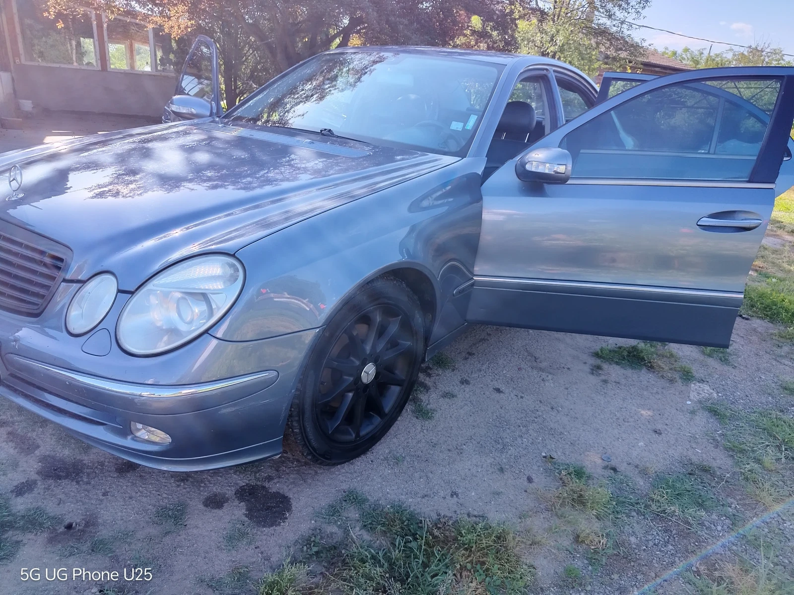 Mercedes-Benz E 320 3.2 Gaz benzin, снимка 6 - Автомобили и джипове - 54732407