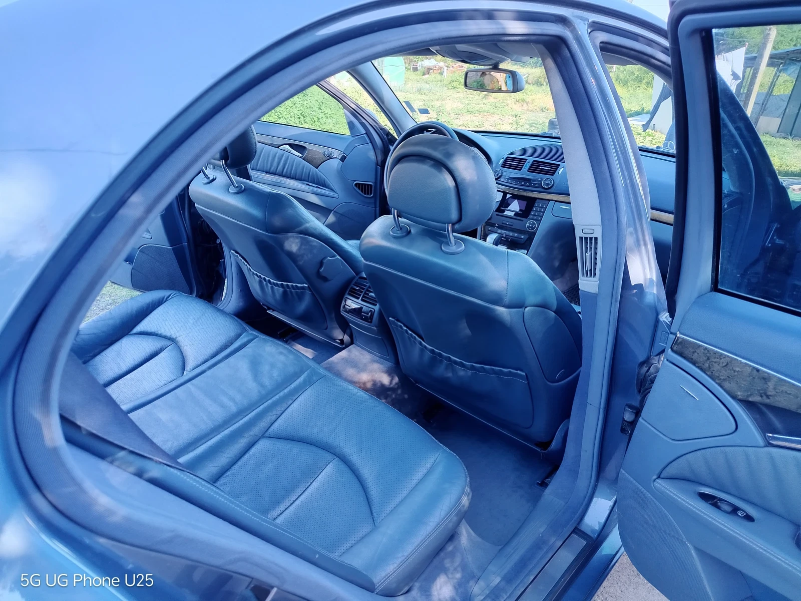 Mercedes-Benz E 320 3.2 Gaz benzin, снимка 7 - Автомобили и джипове - 54732407