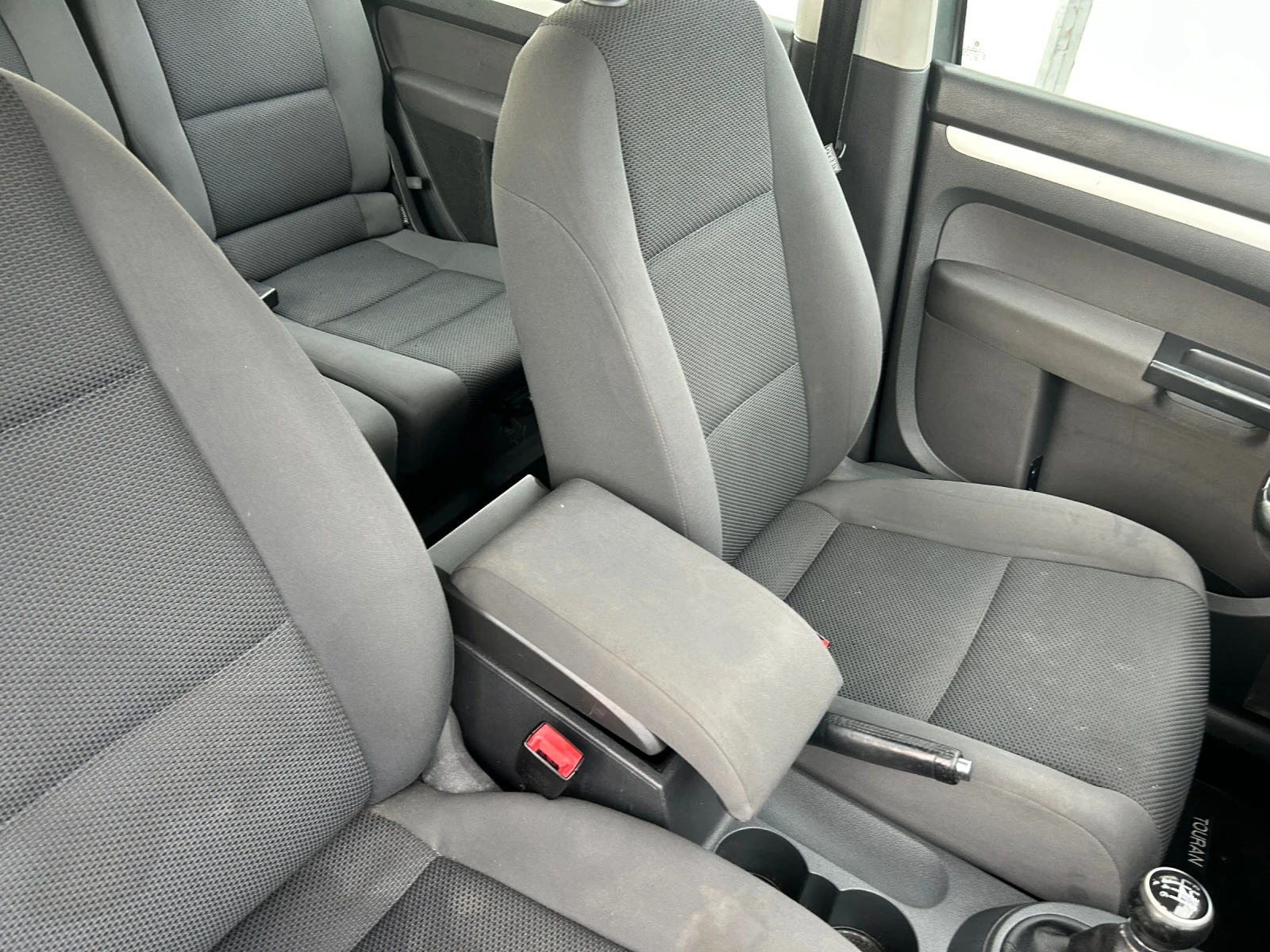VW Touran NAVI, снимка 12 - Автомобили и джипове - 55284869