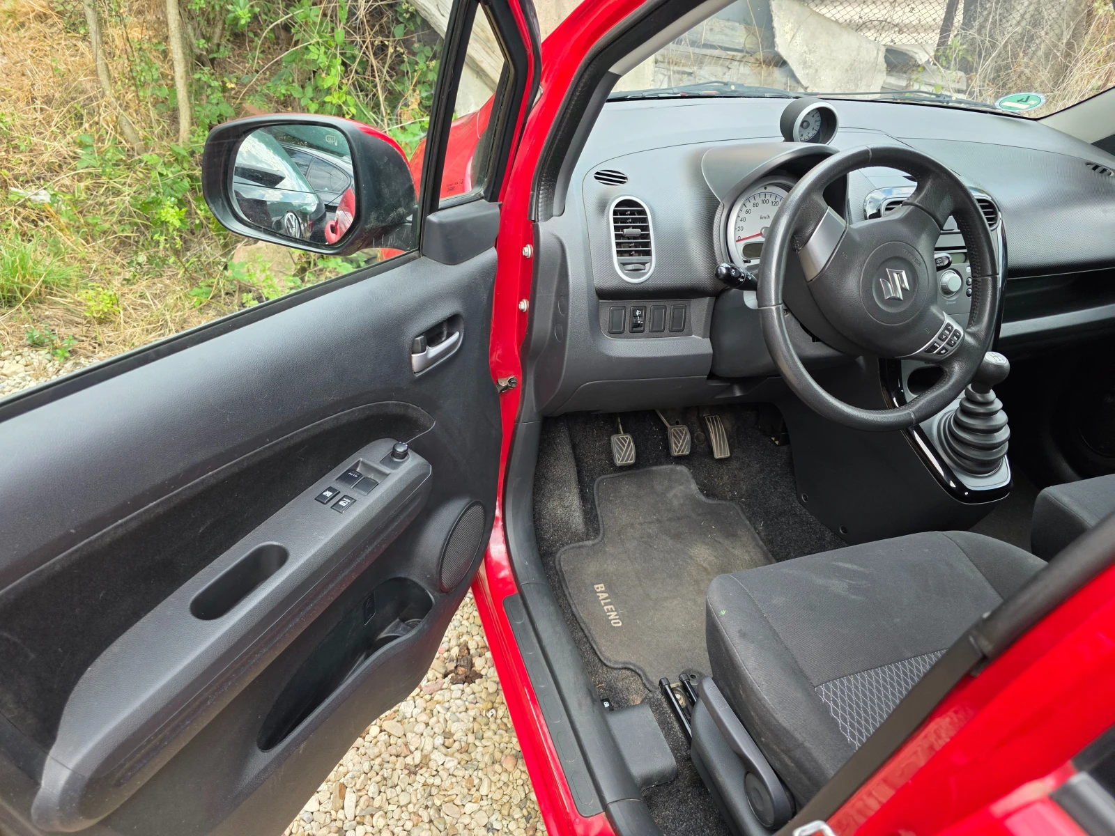 Suzuki Splash, снимка 6 - Автомобили и джипове - 55316700