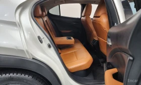Lexus UX 250h * KEYLESS* ШИБИДАХ* КОЖА* ПОДГРЕВ* КАМЕРИ* , снимка 10