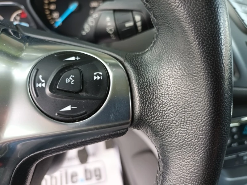 Ford Kuga 2.0TDCi/KEYLESS, снимка 14 - Автомобили и джипове - 40434758