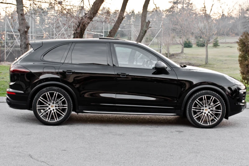 Porsche Cayenne S 4.2 V8 Bi-Turbo, снимка 2 - Автомобили и джипове - 48541776