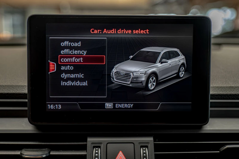 Audi Q5 2.0TDI/Quattro/Sline/Камера/, снимка 12 - Автомобили и джипове - 50415717