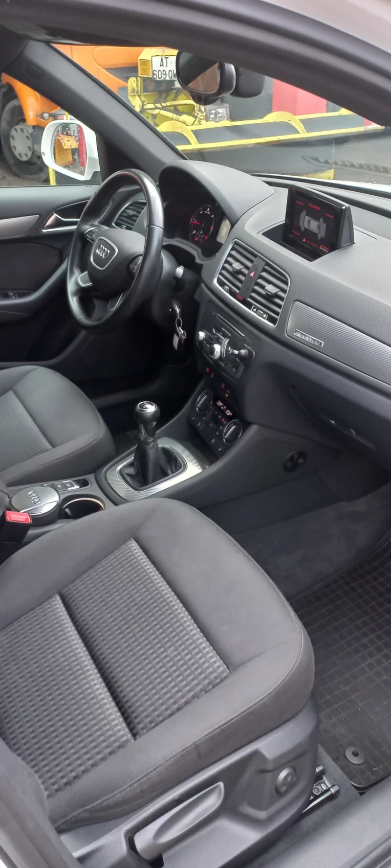 Audi Q3, снимка 10 - Автомобили и джипове - 52542183