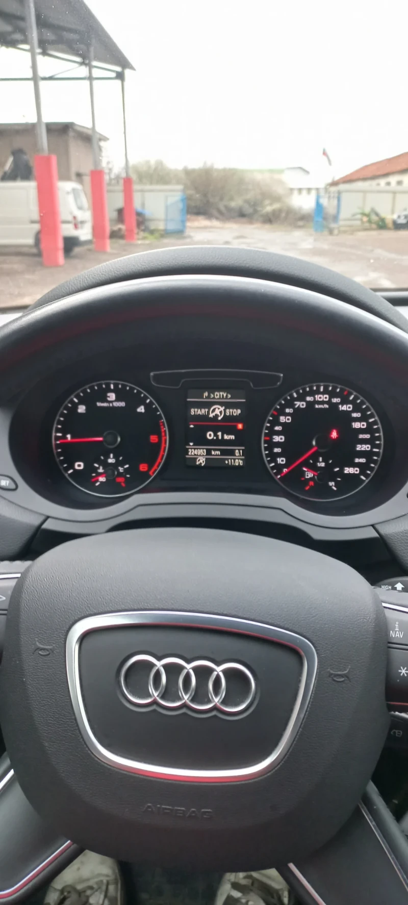 Audi Q3, снимка 11 - Автомобили и джипове - 52542183