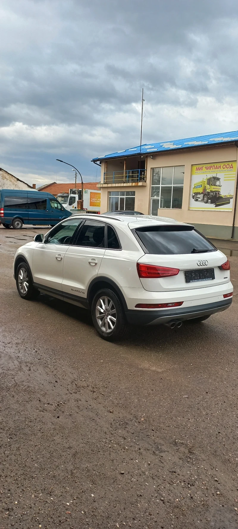 Audi Q3, снимка 4 - Автомобили и джипове - 52542183
