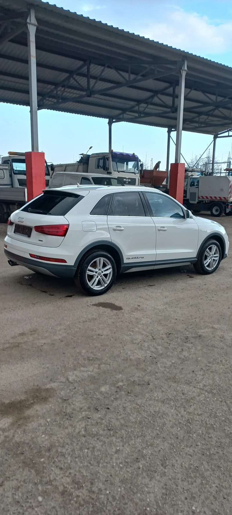 Audi Q3, снимка 16 - Автомобили и джипове - 52542183