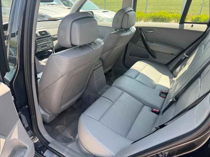 BMW X3 2.0 D, снимка 9 - Автомобили и джипове - 50603300