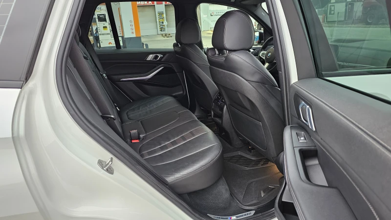 BMW X5 D M50 x-Drive Msport, снимка 12 - Автомобили и джипове - 51940042