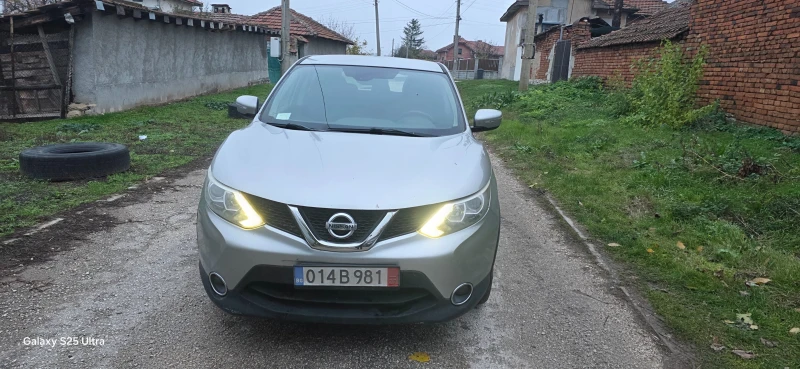 Nissan Qashqai 1.5dci, снимка 4 - Автомобили и джипове - 53026164