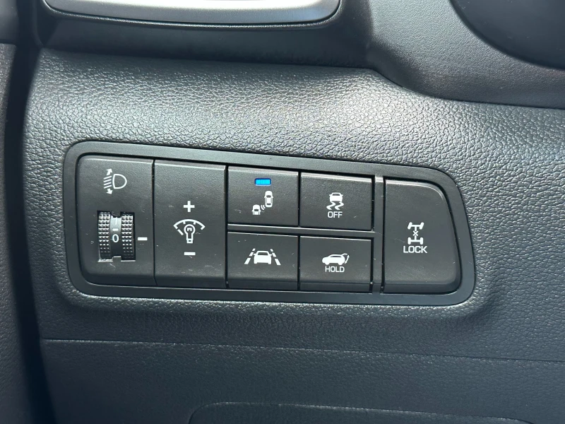 Hyundai Tucson, снимка 15 - Автомобили и джипове - 53350652