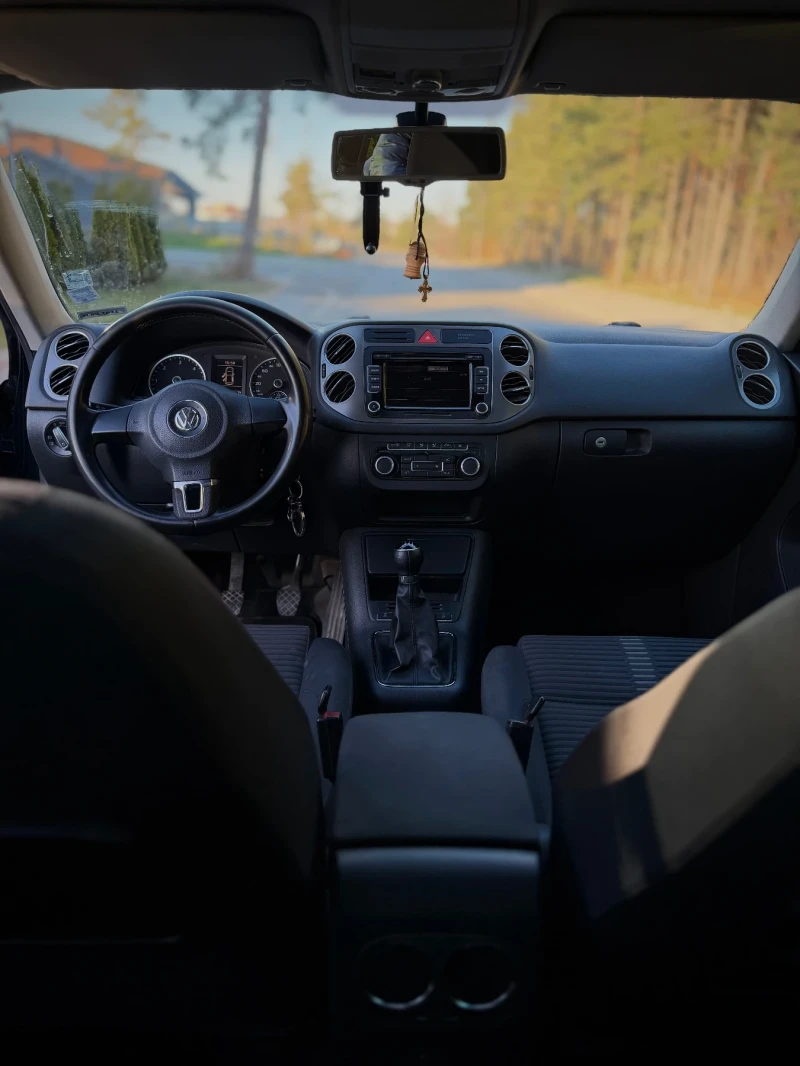 VW Tiguan 2.0TDI 140HP, снимка 9 - Автомобили и джипове - 53453881