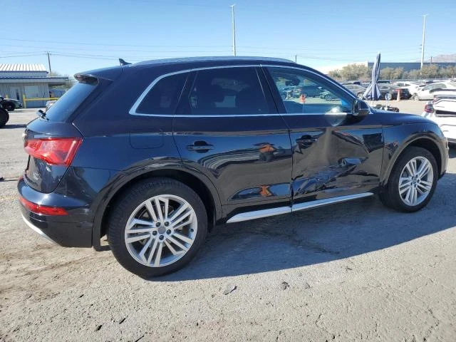 Audi Q5 2.0T* PREMIUM* PLUS* ДИГИТАЛНО* ТАБЛО* ДИСТРТОНИК*, снимка 3 - Автомобили и джипове - 49505940