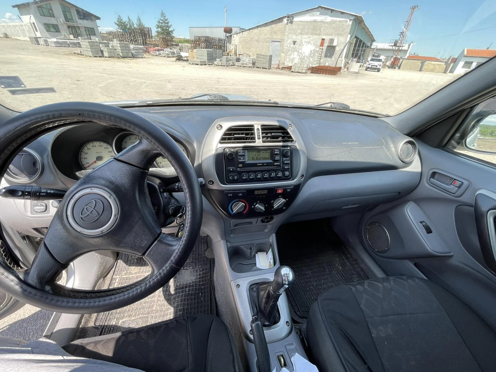 Toyota Rav4  - изображение 7