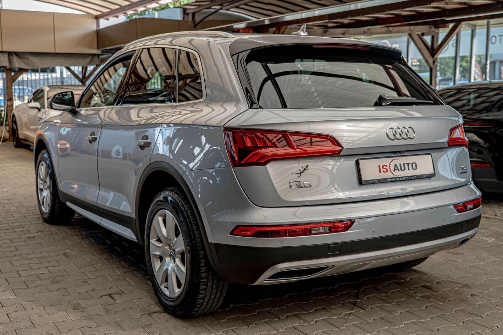 Audi Q5 2.0TDI/Quattro/Sline/Камера/ - изображение 6
