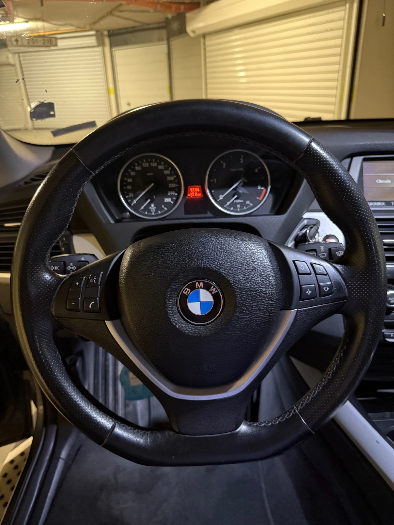 BMW X5  - изображение 9
