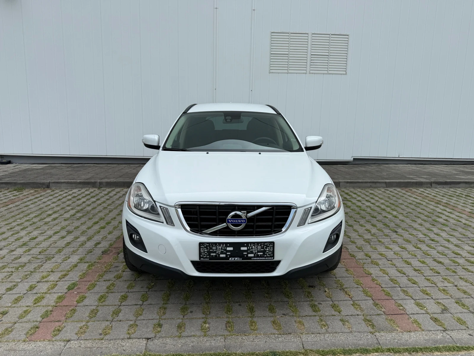 Volvo XC60 2.4D AWD D5, снимка 8 - Автомобили и джипове - 52463871
