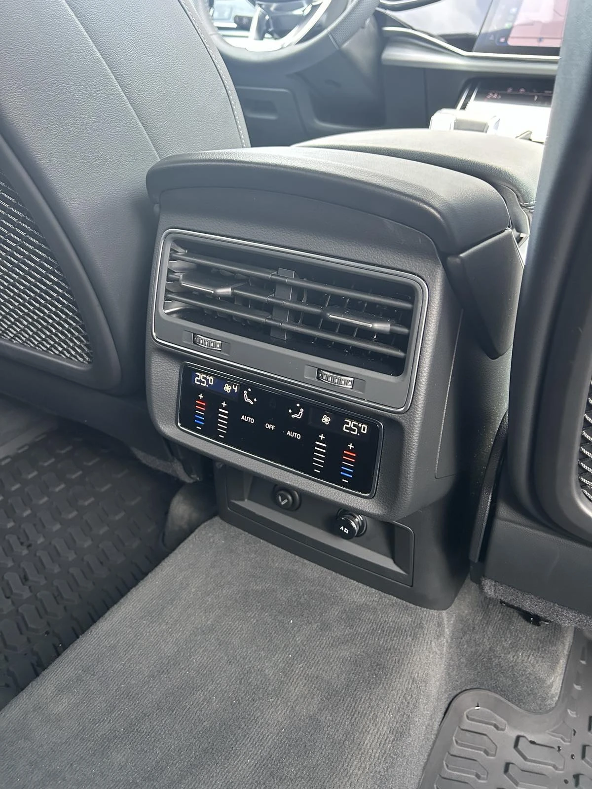 Audi Q7 S line 50 TDI quattro | Mobile.bg � ����������� 10