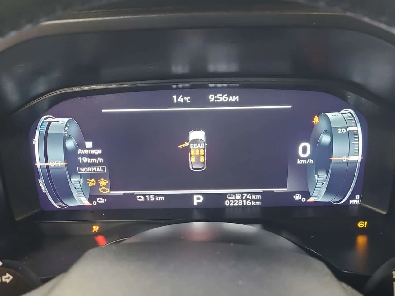 Mitsubishi Outlander PHEV GT| 360CAM| PANO| 2 KЛЮЧА| 7 МЕСТЕН| , снимка 10 - Автомобили и джипове - 54777104