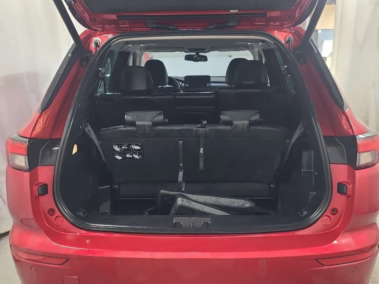 Mitsubishi Outlander PHEV GT| 360CAM| PANO| 2 KЛЮЧА| 7 МЕСТЕН| , снимка 14 - Автомобили и джипове - 54777104