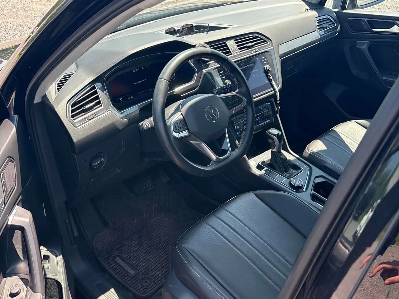 VW Tiguan * Comfortline * CARFAX * ЦЕНА ДО БГ, снимка 7 - Автомобили и джипове - 55276160