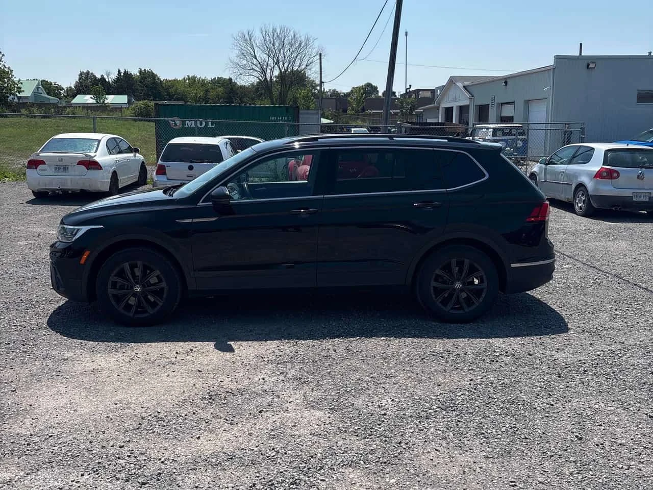 VW Tiguan * Comfortline * CARFAX * ЦЕНА ДО БГ, снимка 2 - Автомобили и джипове - 55276160