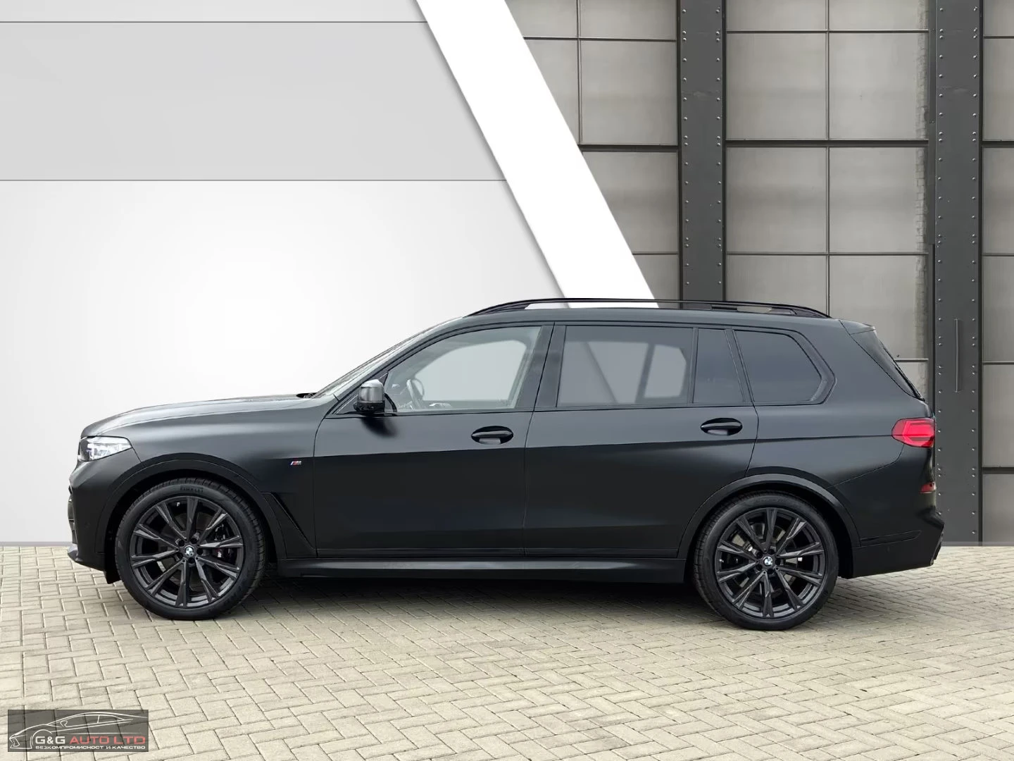 BMW X7 M50i/xDRIVE/530HP/HUD/B&W/PANO/360/632z, снимка 4 - Автомобили и джипове - 55396418