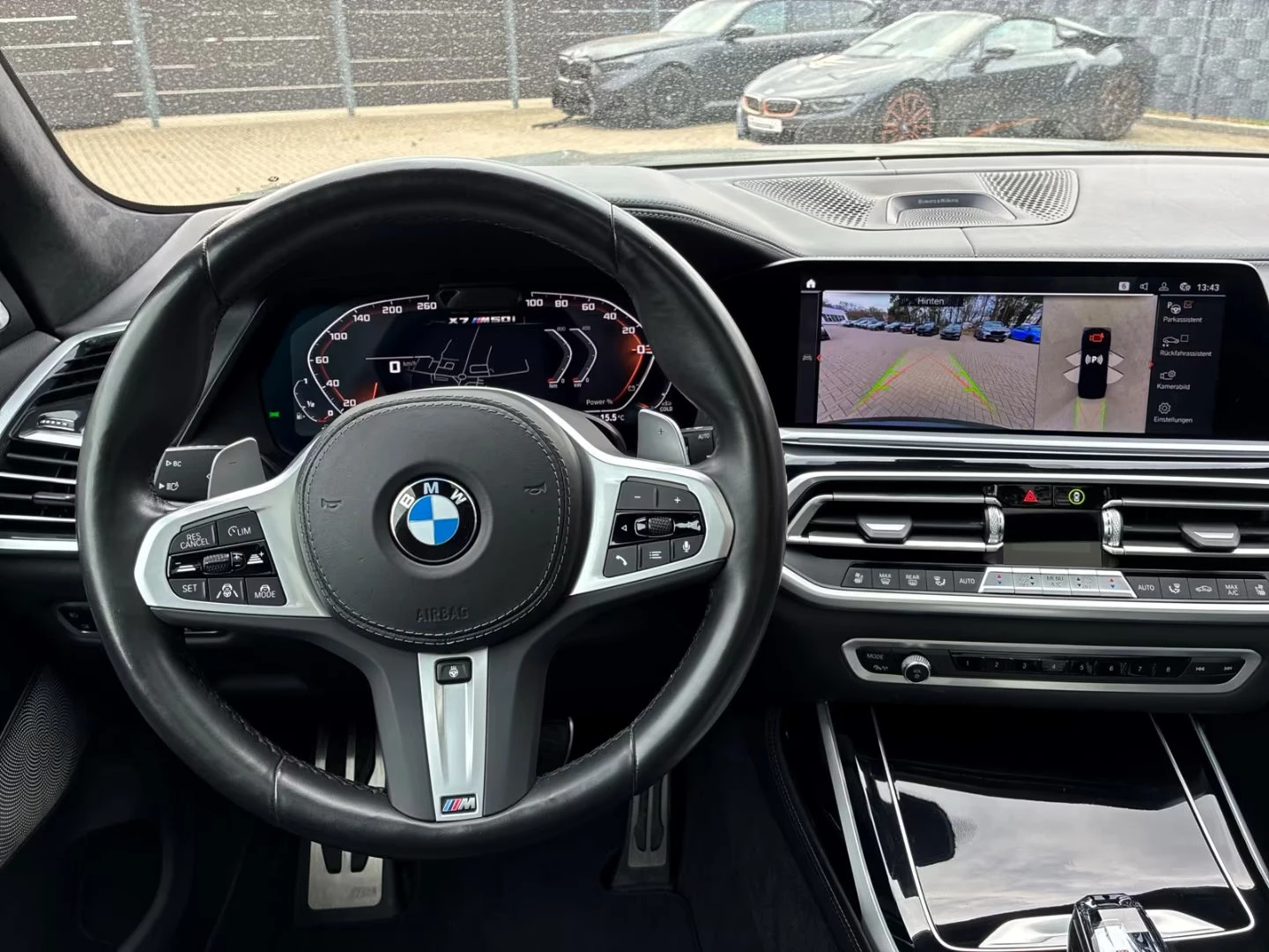 BMW X7 M50i/xDRIVE/530HP/HUD/B&W/PANO/360/632z, снимка 9 - Автомобили и джипове - 55396418
