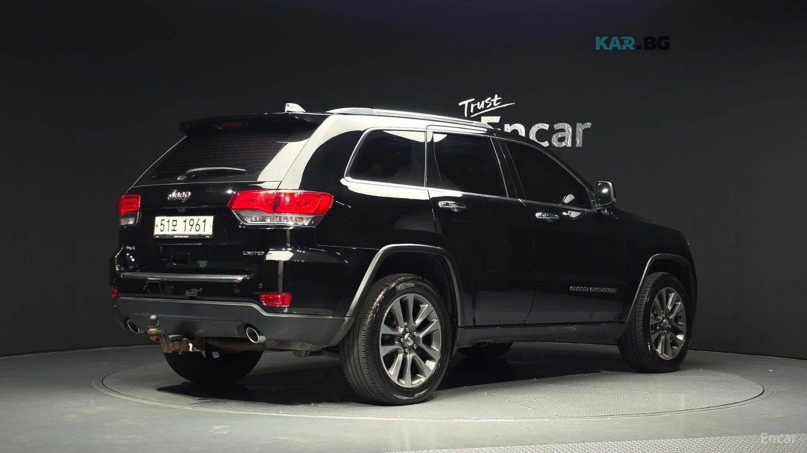 Jeep Cherokee 3.6 Limited WK2* КОЖА* ОБДУХВ* ПАНО* НАВИ , снимка 2 - Автомобили и джипове - 55400882