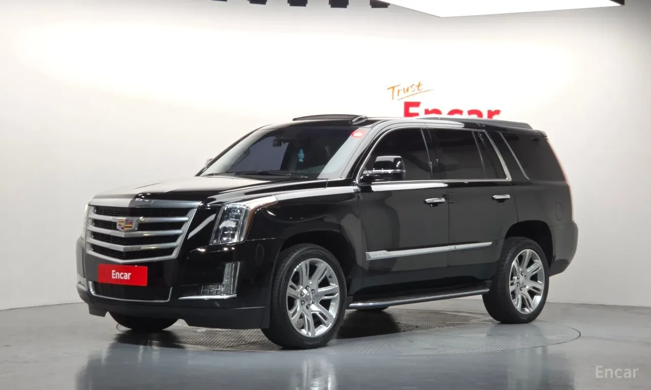 Cadillac Escalade 77ХИЛ КМ* 4 МЕСТА* ОБДУХ.* TV* 
