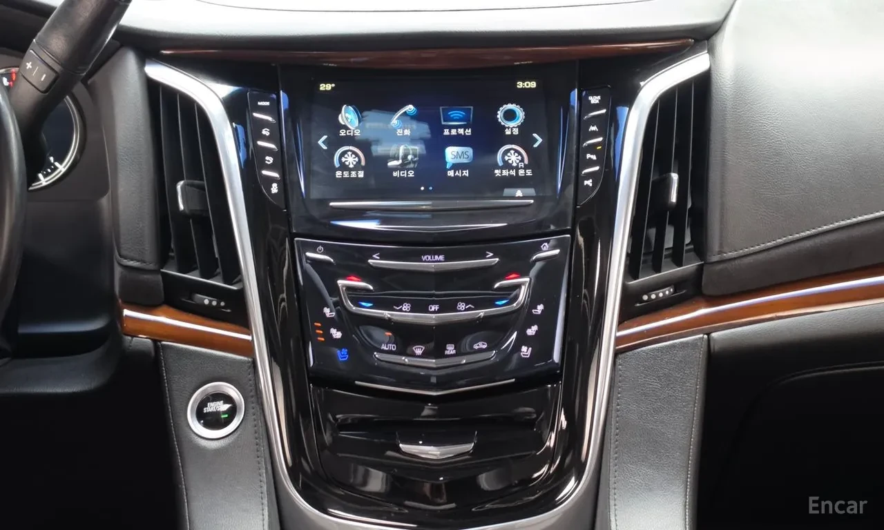 Cadillac Escalade 77ХИЛ КМ* 4 МЕСТА* ОБДУХ.* TV* , снимка 14 - Автомобили и джипове - 55528227