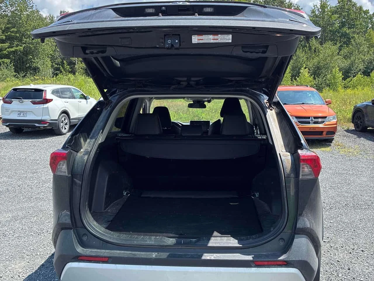 Toyota Rav4 * Trail * АВТОКРЕДИТ БЕЗ ПЪРВОНАЧАЛНА ВНОСКА, снимка 13 - Автомобили и джипове - 55529561