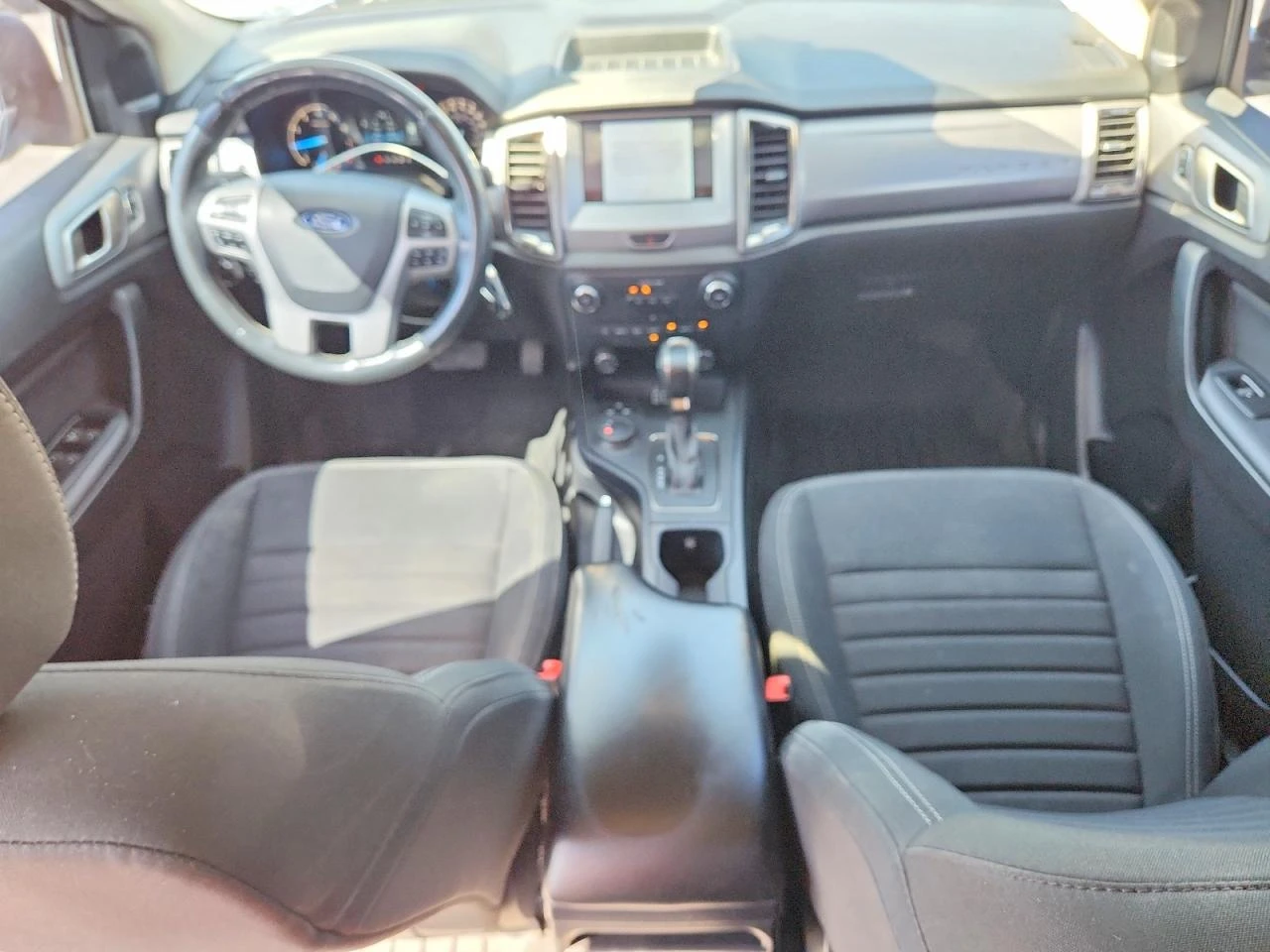 Ford Ranger 2.3l Xl, снимка 8 - Автомобили и джипове - 56040369