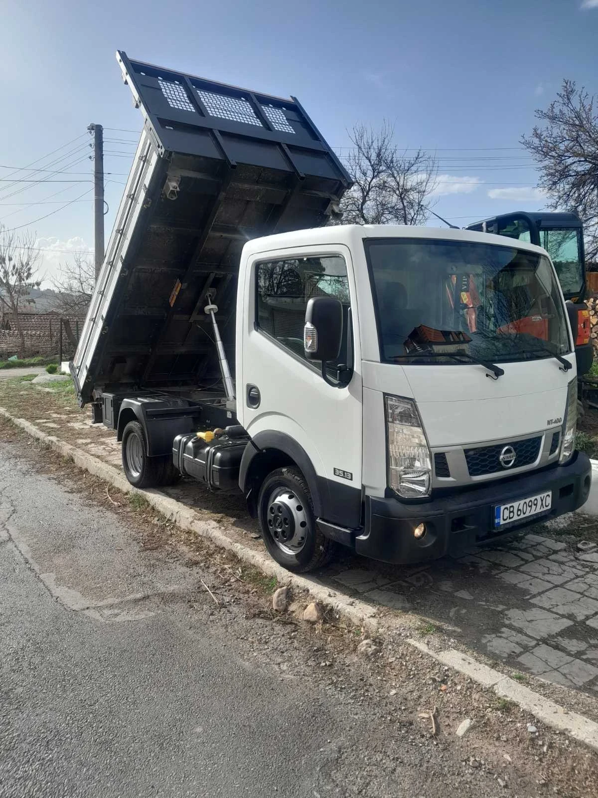 Nissan Capstar NT400 Самосвал 3.5т, снимка 6 - Бусове и автобуси - 56158933