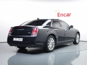Chrysler 300c 3.6 AWD - САМО 30% АВАНС, снимка 2