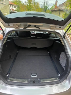 Toyota Avensis Комби, снимка 6