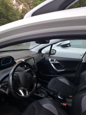 Peugeot 2008 ALLURE 1.2 E-THP - 25600 лв. - 20462915 17