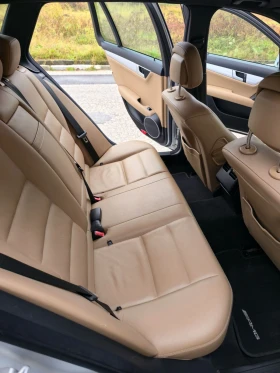 Mercedes-Benz C 250 AMG, снимка 15