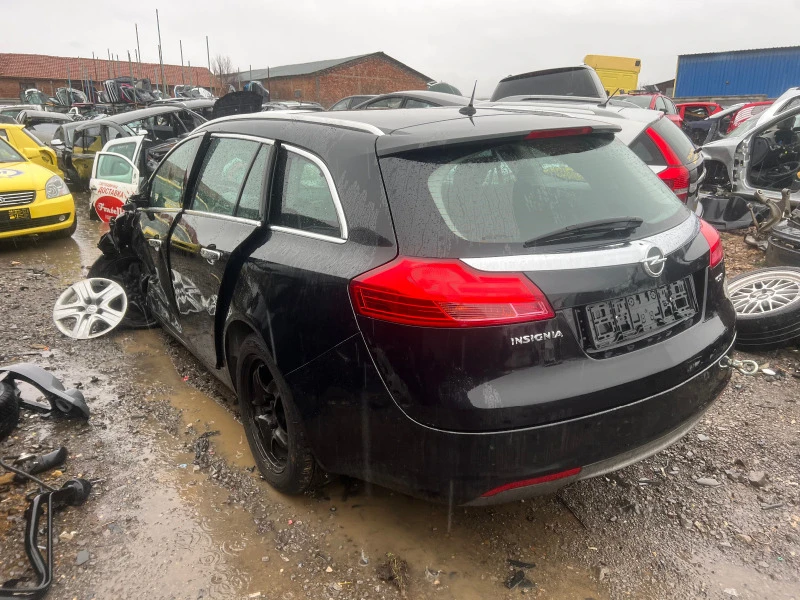 Opel Insignia 2.0CDTI, снимка 4 - Автомобили и джипове - 39380911