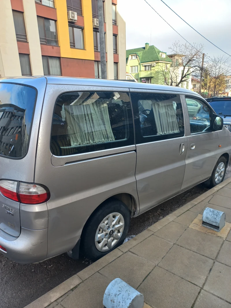 Hyundai Starex, снимка 5 - Автомобили и джипове - 48188185