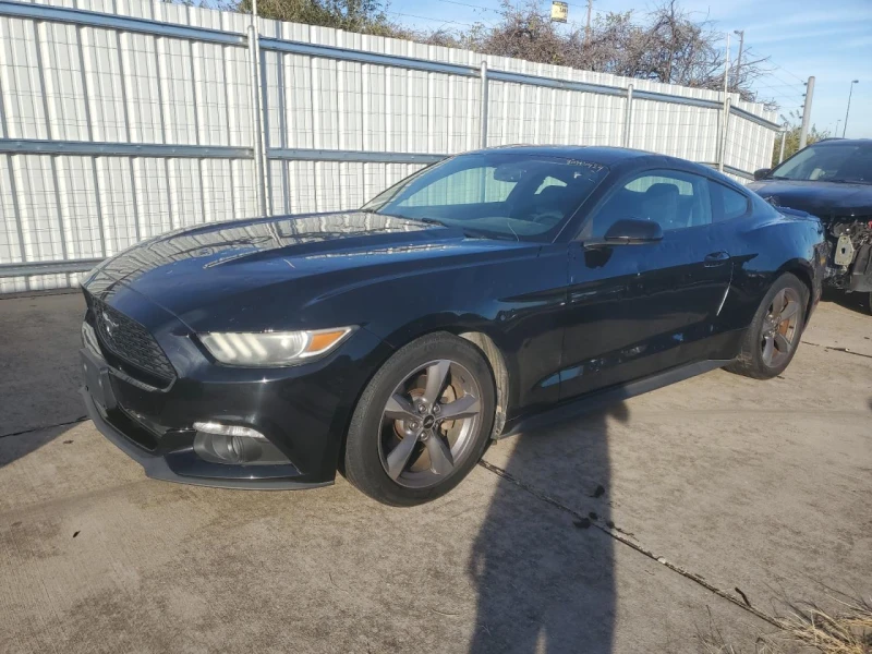 Ford Mustang 2015* ПЪЛНА СЕРВИЗНА ИСТОРИЯ* , снимка 1 - Автомобили и джипове - 48347990